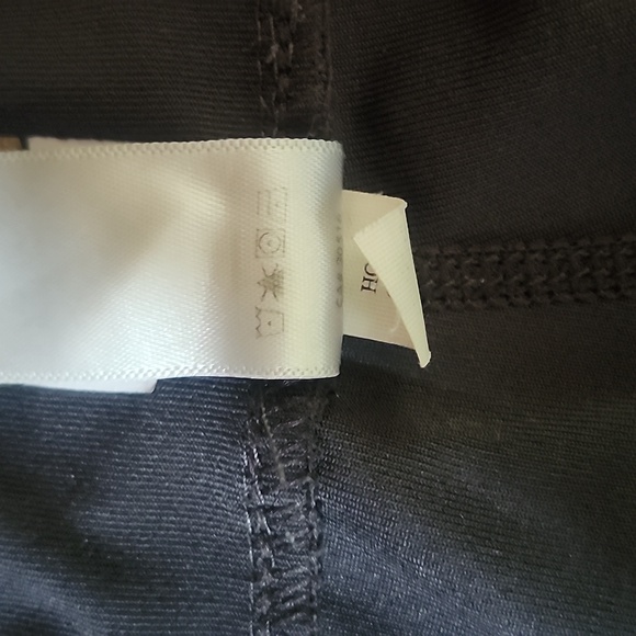 Lucy, size small, charcoal grey yoga pants - Picture 6 of 10